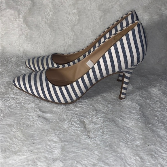 Merona Blue and White Heels with Pointed Toe - Picture 7 of 11
